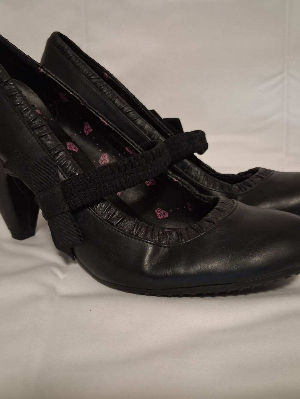 Limelight Black Women's Mary Jane Heels with Elastic Strap, Size 9.5M